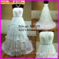 A-line princess wedding dress with many hanmade small flower